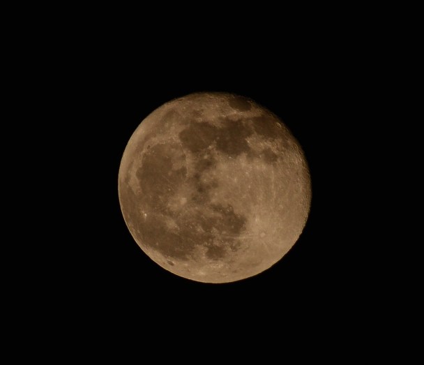 FIRST LUNAR ORBIT... 